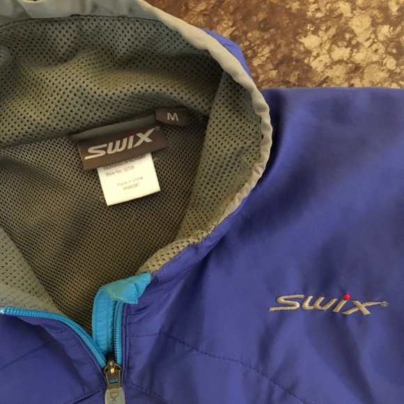 SWIX lightweight jacket - Picture 3 of 5